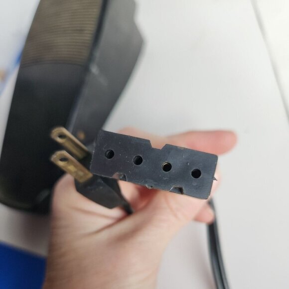 Genuine Husqvarna Viking Sewing Machine Foot Control Pedal Type FR560 OEM (1E) - Picture 4 of 4